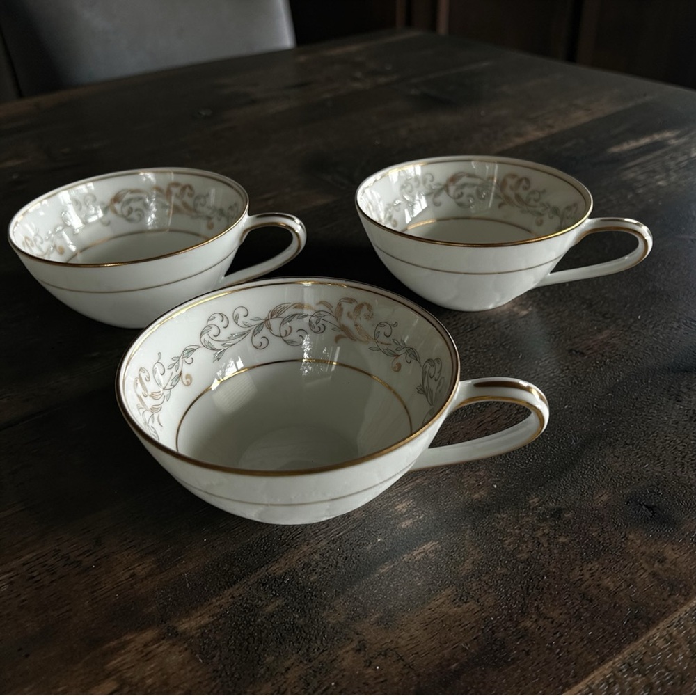 Noritake Stanwyck Gold and Cream Teacup Trio